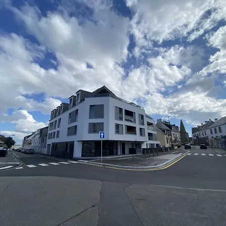 : T2 En De Standing Avec Terrasse Et Parking, A Deux Pas De La Et Des Commerces - Fr-1-349-182 Апартаменты