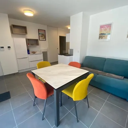 : T2 En De Standing Avec Terrasse Et Parking, A Deux Pas De La Et Des Commerces - Fr-1-349-182 * Larmor-Plage