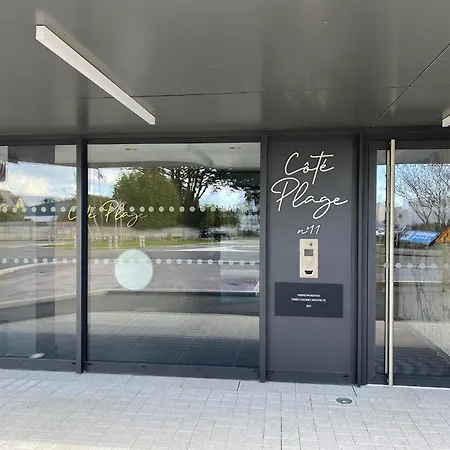 : T2 En De Standing Avec Terrasse Et Parking, A Deux Pas De La Et Des Commerces - Fr-1-349-182 * Larmor-Plage